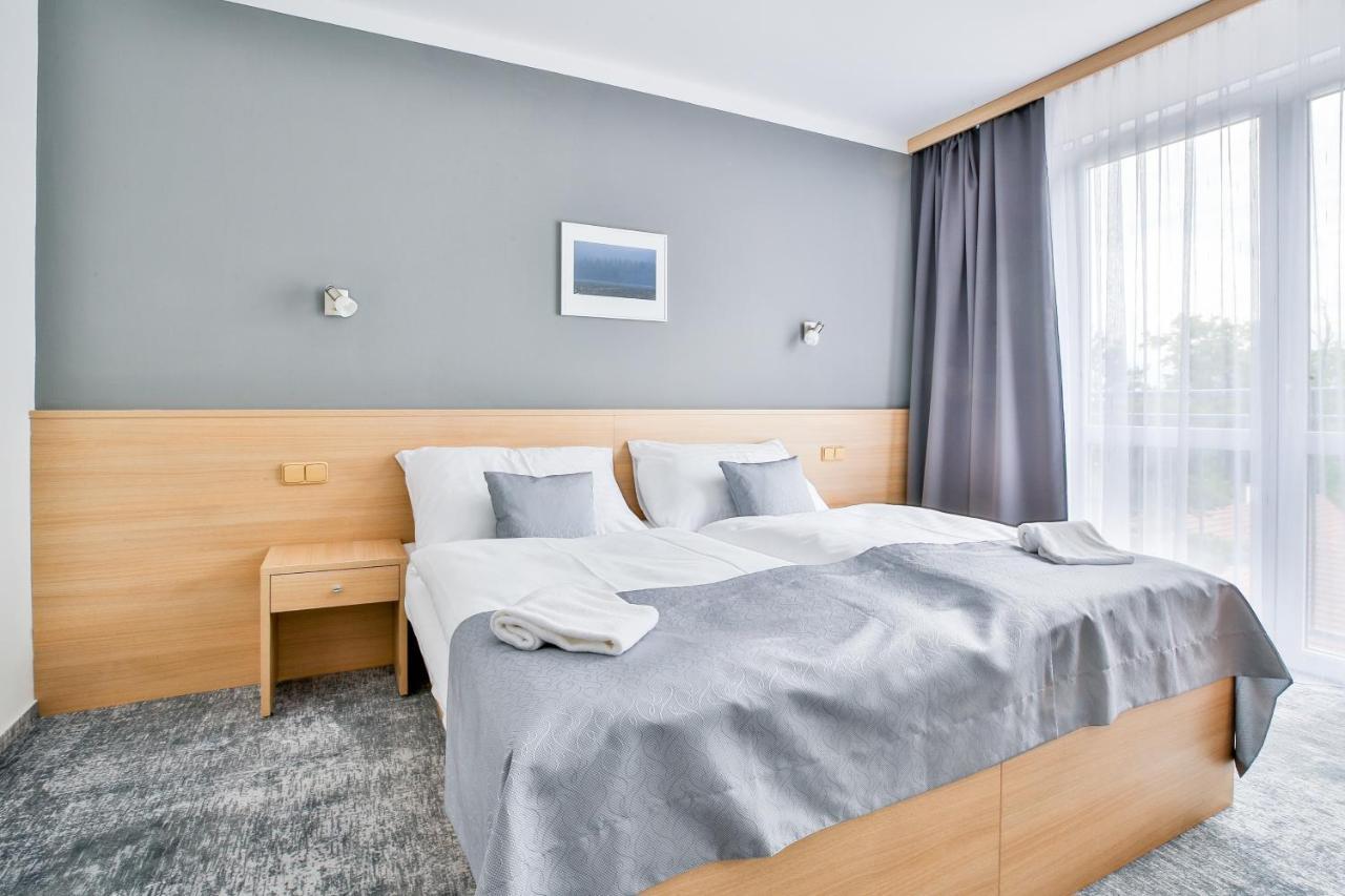 Lh Parkhotel Hluboka Nad Vltavou Congress & Wellness Bagian luar foto