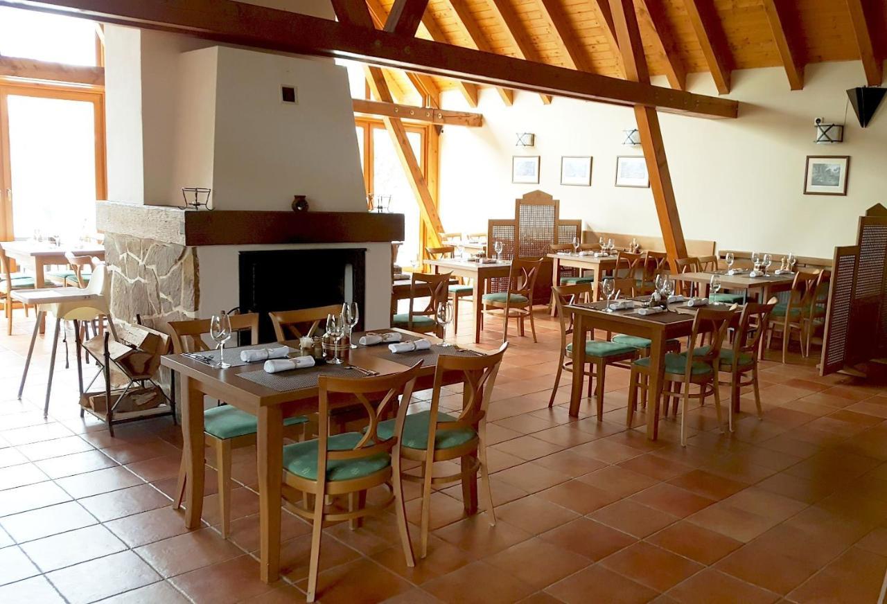 Lh Parkhotel Hluboka Nad Vltavou Congress & Wellness Bagian luar foto